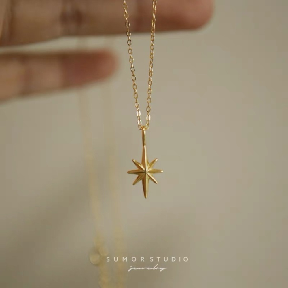 Gold Star Pendant Necklace